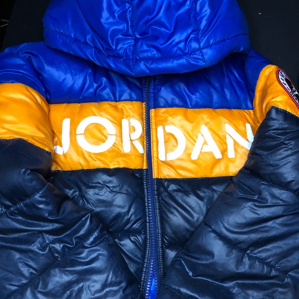 Jordan Puffer Jacket Size Small (8-10yrs)
